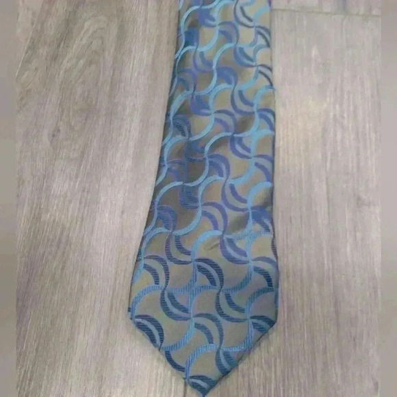 Pierre Cardin 100%  silk tie - Picture 4 of 6